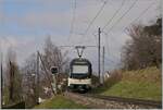 The CEV MVR ABeh 2/6 7501  Saint-Légier-La-Chiesaz  drives past the right crooked approach signal from Chernex as the R34 regional train.