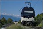 The CEV MVR GTW ABeh 2/6 7505 on the way to Vevey by Chateau d'Hauteville.