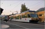 CEV GTW 2/4 (?!) 7003 in the new GoldenPass color in Blonay. 
15.10.2011