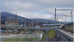 A TPF local train on the way to Bulle is arriving at Châtel St-Denis.

28.12.2019