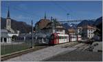 A TPF local train on the way to Bulle in the Vaulruz Village Station. 

02.03.2021

