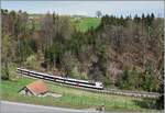 A SBB RABDe 560  Domino  is the TPF S-Bahn service between Pensier and Courtepin on the way to Murten.

19.04.2022