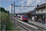 The TRAVYS RBDe 560 385-7 (RBDe 560 DO TR 94 85 7560 385-7 CH-TVYS)  Lac de Joux  on the way from Vallorbe to Le Brassus is leaving the Le Lieu Station.

16.06.2022