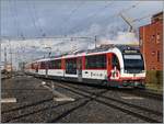 The Zentralbahn IR 2916 from Luzern to Interlaken Ost, with the Zentralbahn  Adler  150 203-4 and the  Fink  160 003-4 are leaving the Station of Meiringen.

17.02.2021