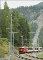 The Ge 4/4 I 610 with the Glacier Express Davos - Zermatt by Filisur. 
16.09.2009