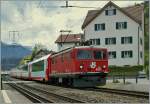 RhB Ge 4/4 I N° 607 with the Glacier Express by Domat Ems.
10.05.2010