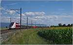 TGV Lyria 4721 on the way from Paris to Lausanne near Arnex. 

14.07.2020