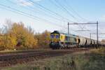 Freightliner Poland/RRF 513-02 hauls a cereals train through Alverna on 21 November 2021.