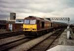 The EW&S 60 040 with a cargo train in Cardiff.