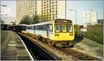 The 142 086 is leaving the Queen Street Station of Cardiff. 
(November 2000/ scanned negative)