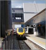 Looking out of the HST 125 Class 43 in Regding, is coming a Class 220/221 on the next track.