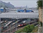 A VirginTrain East Coast HST 125 Class 125 is leaving Edinburg Waverley.