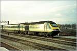 A  first  HST 125 Class 43 power car in Cardiff Central / Caerdydd Canolog. 

analog pictures, 07.11.2000