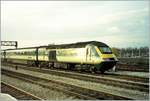 A  first  HST 125 Class 43 power car in Cardiff Central / Caerdydd Canolog. 

analog pictures, 07.11.2000