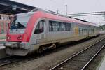 Itino 1426 stands at Linköping on 13 September 2015. The former operator Kustpilen's markings are vaguely visible beneath the DMU's  cab.
