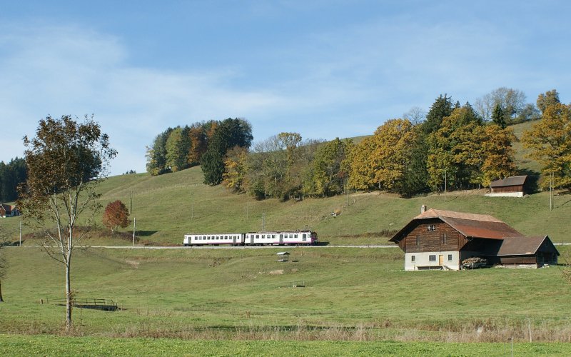 TPF local train by Vuadens.
27.10.2009