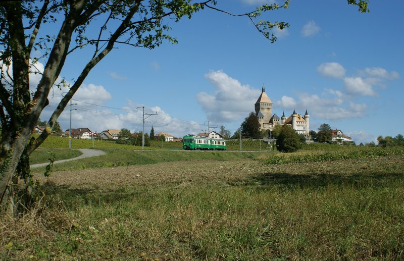 View of the Castle of Vufflens.
13.10.2009