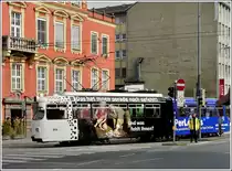 Tram N� 40 is turning from the Salurner Stra�e into the Maria-Theresien-Stra�e in Innsbruck on March 8th, 2008.