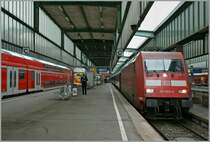 DB 101 083-4 with an IC to Zrich in Stuttgart. 
31.03.2012