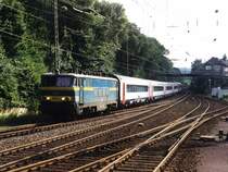 1605 (NMBS/SNCB) with D 427 Oostende-Kln Hauptbahnhof at Aachen Hauptbahnhof on 13-07-1998. Photo and scan: Date Jan de Vries.
