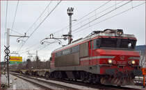 Electric loc 363-007 is hauling freight train through Maribor-Tabor on the way to the north. /27.12.2013