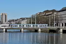 . A Cobra tram pictured on the Bahnhofbr�cke in Z�rich on December 27th, 2009.