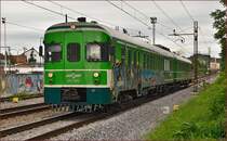 Multiple units 711-016 run through Maribor-Tabor on the way to Murska Sobota. /12.8.2014
