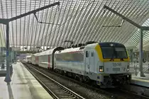 . HLE 1906 with M 6 cars taken in Li�ge Guillemins on October 18th, 2014.