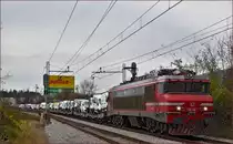 Electric loc 363-036 pull freight train through Maribor-Tabor on the way to the north. /9.12.2014