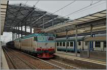 The FS 652 048 and an other one wiht a Cargo train in Parma.
20.09.2014