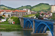 Diesel loc 643-028 run over Drava Bridge on the way to Tezno yard. /9.5.2015