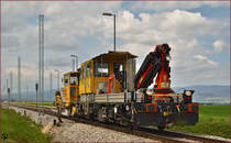 Maintenance unit TMD-46run through Cirkovce-Polje on the way to Hodoš. /27.4.2015