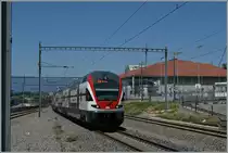 The SBB RABe 511 120 on the way to Vevey in Prilly-Malley.
10.07.2015