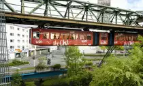 The Wuppertal Suspension Railway at Loher Brücke. Date: 18. may 2007.