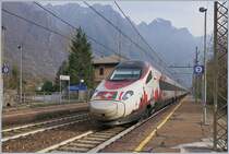 The SBB RABe 503 022-7 Johann Wolfgang von Goethe in Cuzzago on the way to Frankfurt.
29.11.2018
