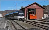 The CEV MVR ABeh 2/6 is arriving at Blonay.

08.03.2018