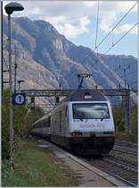 The SBB Re 460 044-1 in Varzo.

27.10.2017
 