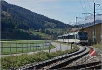 The MOB Ge 4/4 8001 is arriving at Saanen. 

22.10.2019