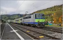 The BLS Re 4/4 II 501 with a RE by his stop in Boltigen. 22.10.2019