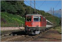 The SBB Re 4/4 11193 with an IR in Giornico on the way to Bellinzona.

07.09.2016