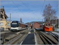 The MVR ABeh 2/6 7505 and the Xrot 91 wiht the Beh 2/4 72 in Bloany. 

05.08.2018