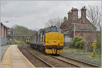 The Class 37 (37403) Isle of Mull in Ravenglass on the way to Crlisle. 27.04.2018

27.04.2018