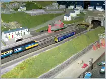 T Gauge HST 125 Class 43 and a Class 153 in Saddleford.

28.10.2016