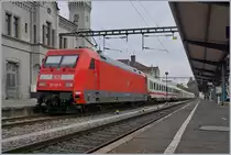 The DB 101 100-6 with an IC in Konstanz.

22.09.2019