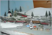 The Märklin mini club SBB Re 4/4 II 11161 with the TEE  Roland  on my Z gauge landscape. 20.12.2019