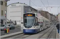 The tpg  Tango  1807 on the line 12 by the stop Place Favre in Chêne-Bourg.

15.12.2019
