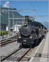 The ex Brünig (now BDB Ballenberg Dampfbahn) G 3/4 208 is arriving at Meiringen.

30.06.2018