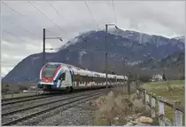 The SBB CFF LEX RABe 522 229 on the way from Annecy to Coppet by St-Laurent.

21.02.2020