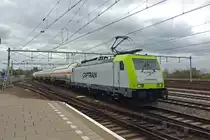 LPG tank train with CT 186 152 enters Nijmegen on 14 April 2020. Due to works on the direct track Eindhoven--Tilburg, this train had to accept a serieus detour via Nijmegen, where locos were swapped with a change of direction. The detour went via Venlo to Nijmegen (a Diesel traject) and Nijmegen Tilburg (electric track). 