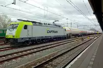 Diverted CapTrain 186 152 with tank train stands in Nijmegen on 14 April 2020.